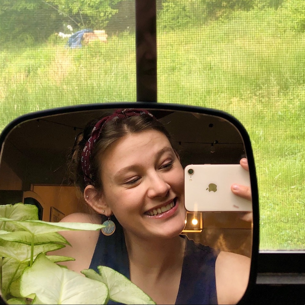 Meet your Posher, Emily